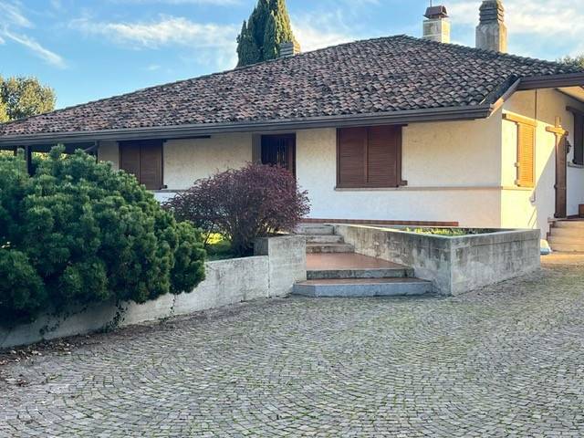 Villa a Torviscosa in Viale Guglielmo Marconi - Foto 2