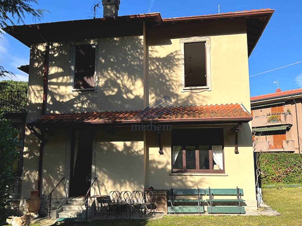 Villa a Canzo in Via Martiri della Libertà - Foto 4