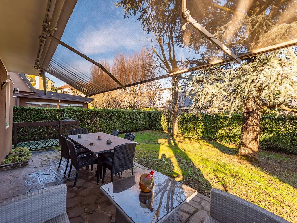 Villa a Arese in Via Monte Resegone, 30 - Foto 3