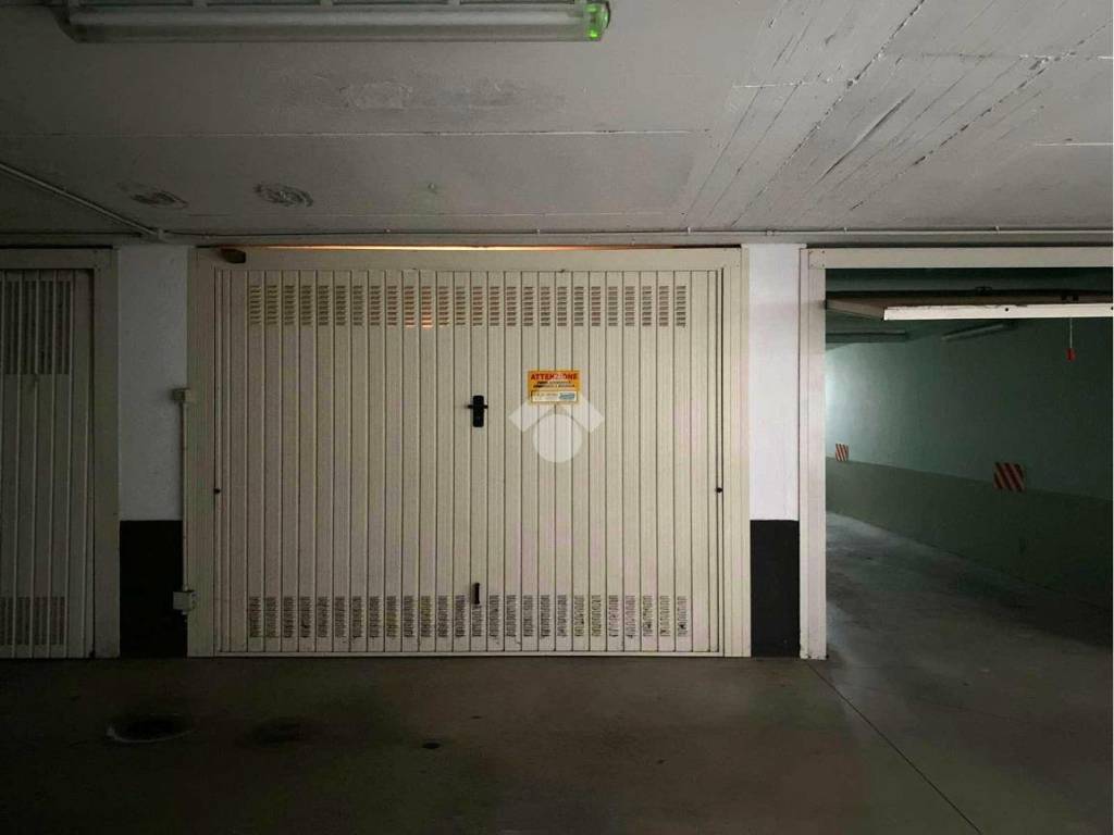 Box / garage a Arluno in Via Eugenio Montale, 75 - Foto 2