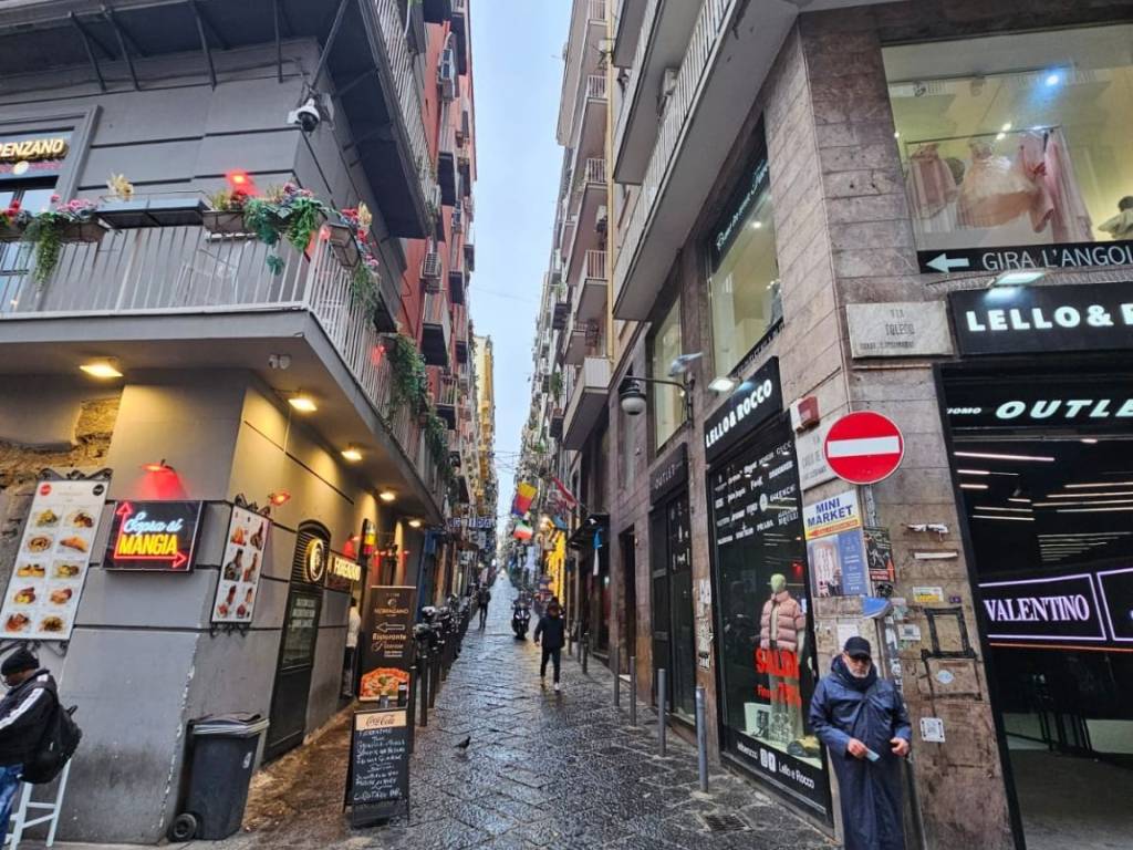 Appartamento a Napoli in Via Carlo De Cesare - Foto 4