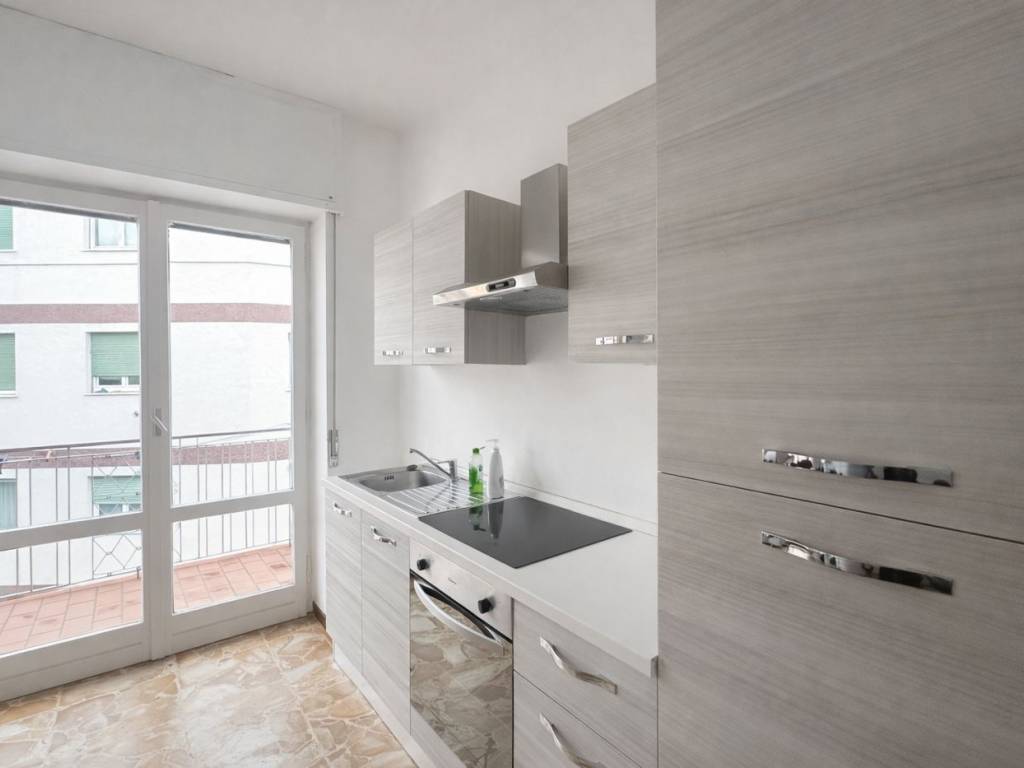 Appartamento a Arona in Via Mottarone, 1 - Foto 4