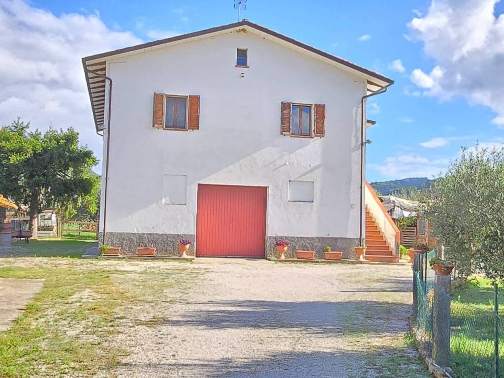 Rustico / casale a Perugia in Strada Statale Eugubina, 249 - Foto 5