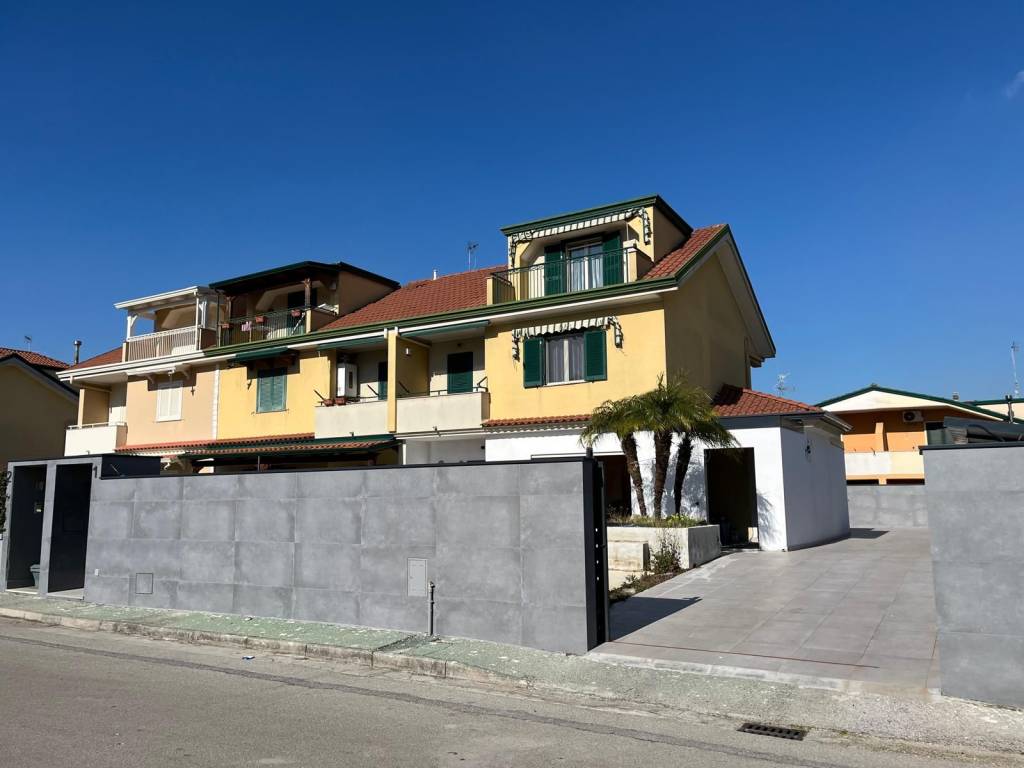 Villetta a schiera a Teverola in Via San Lorenzo - Foto 2