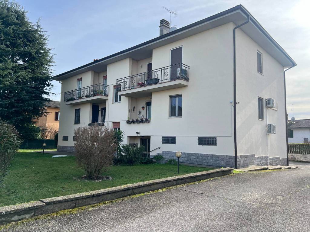 Appartamento a Bereguardo in Via Giuseppe Verdi, 19 - Foto 2