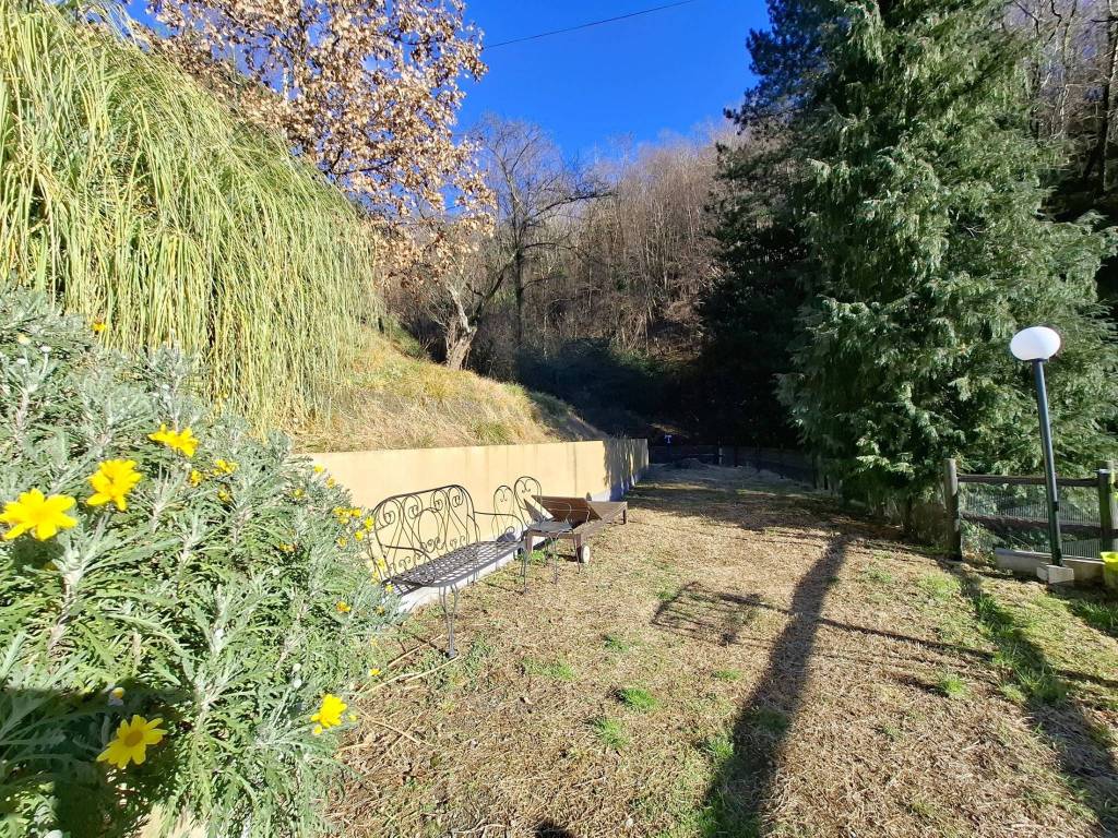 Casa indipendente a Campomorone in Via Isoverde - Foto 4