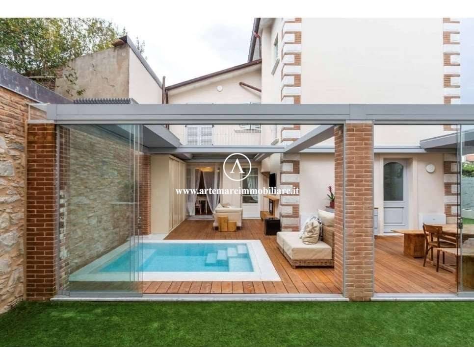 Villa a Forte dei marmi in via Palestro, 10 - Foto 2