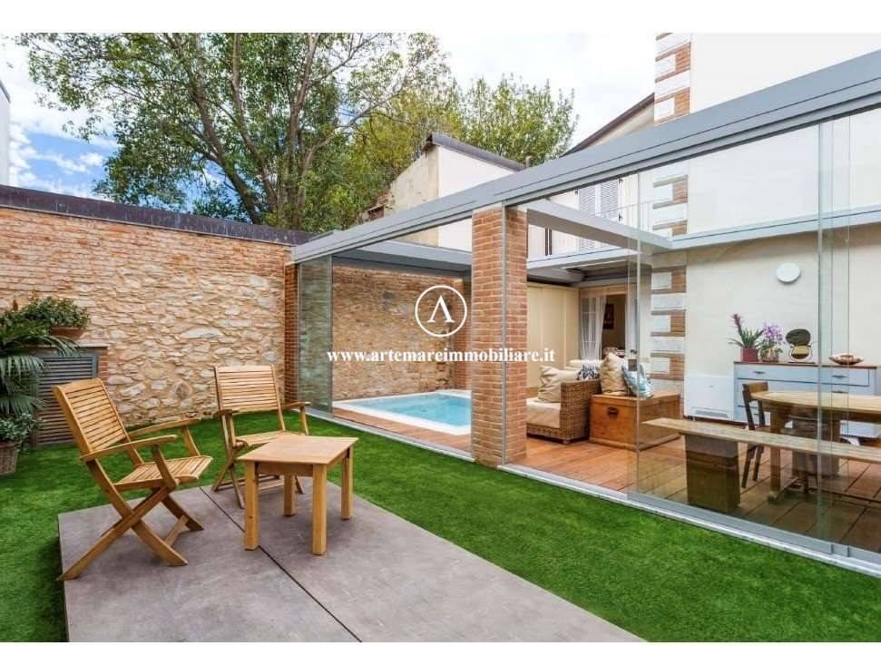 Villa a Forte dei marmi in via Palestro, 10 - Foto 3