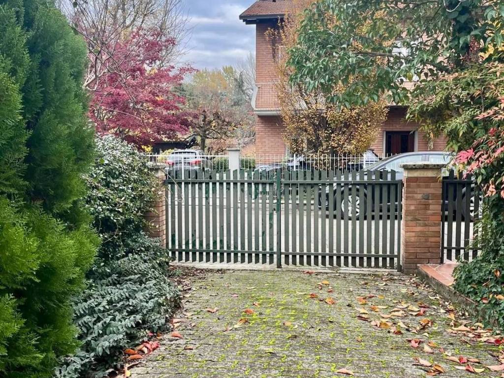 Villa a Reggio emilia in Via Gabriele D'Annunzio, 7 - Foto 3