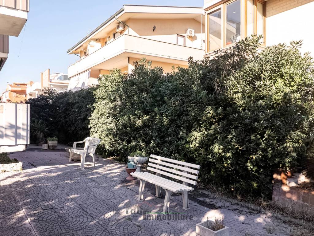 Appartamento a Fiumicino in Via del Faro, 262 - Foto 2