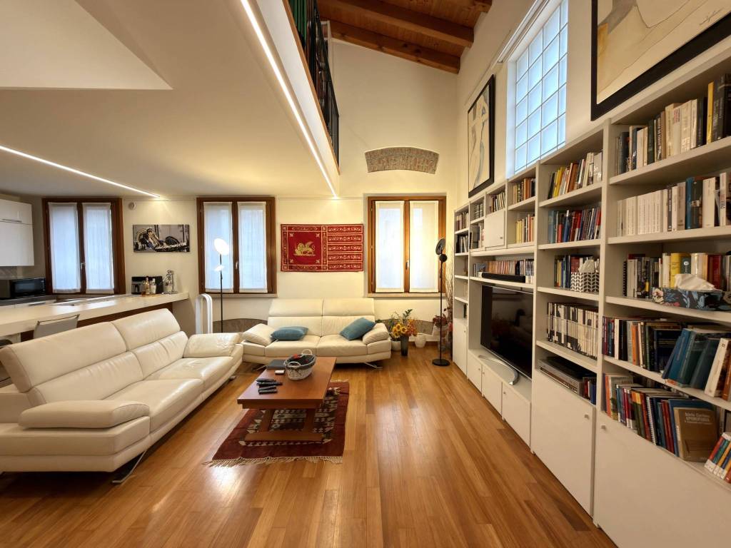 Appartamento a Treviso in Via Alzaia - Foto 4