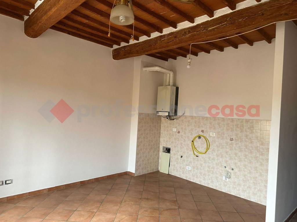 Appartamento a Campi bisenzio in Via dei Mori - Foto 2