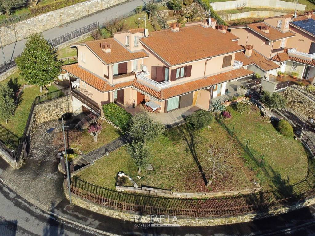 Villa a Trescore balneario in Via Solatia, 14 - Foto 2
