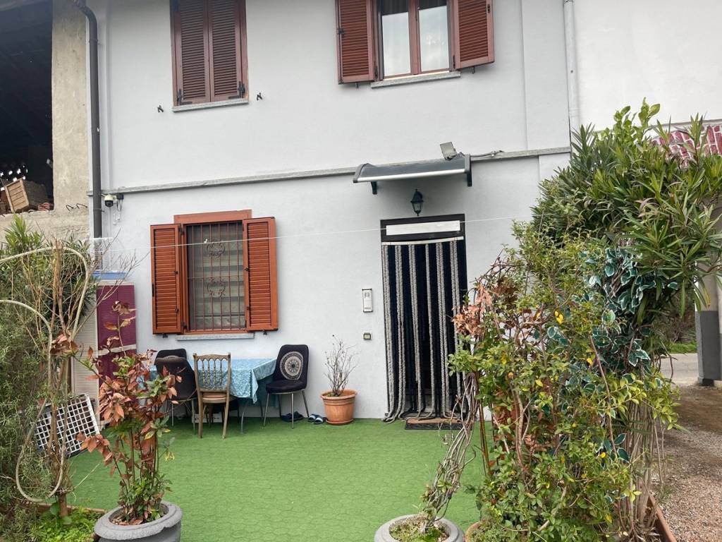 Casa indipendente a Turate in Via Piatti, 16 - Foto 2