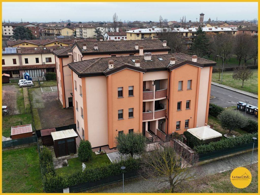 Appartamento a Molinella in via enrico masi, 44 - Foto 2