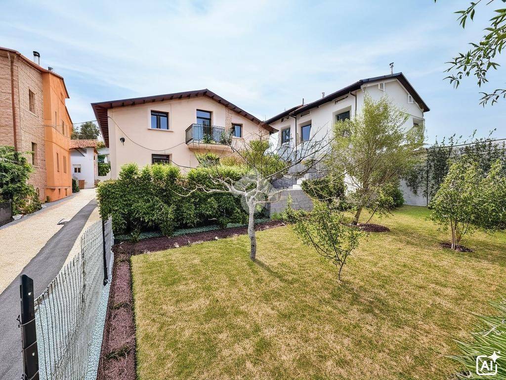 Casa indipendente a Gualdo tadino in Viale Roma - Foto 2