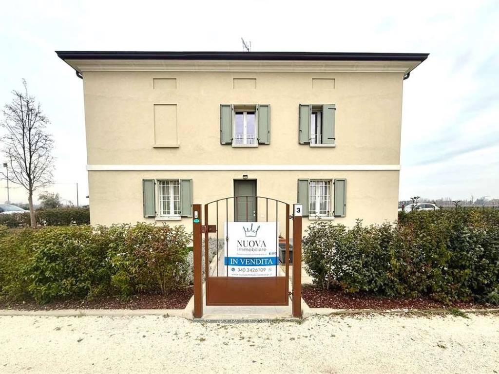 Villa a Carpi in Via Morbidina di cortile, 1 - Foto 2
