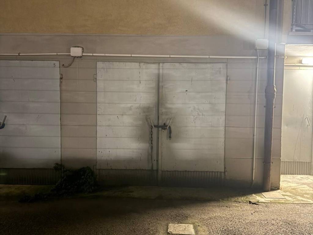 Box / garage a Bologna in Via Filippo Beroaldo - Foto 3