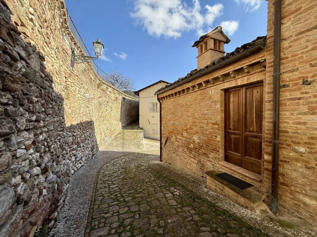 Casa indipendente a Amandola in Via Castel Leone - Foto 5