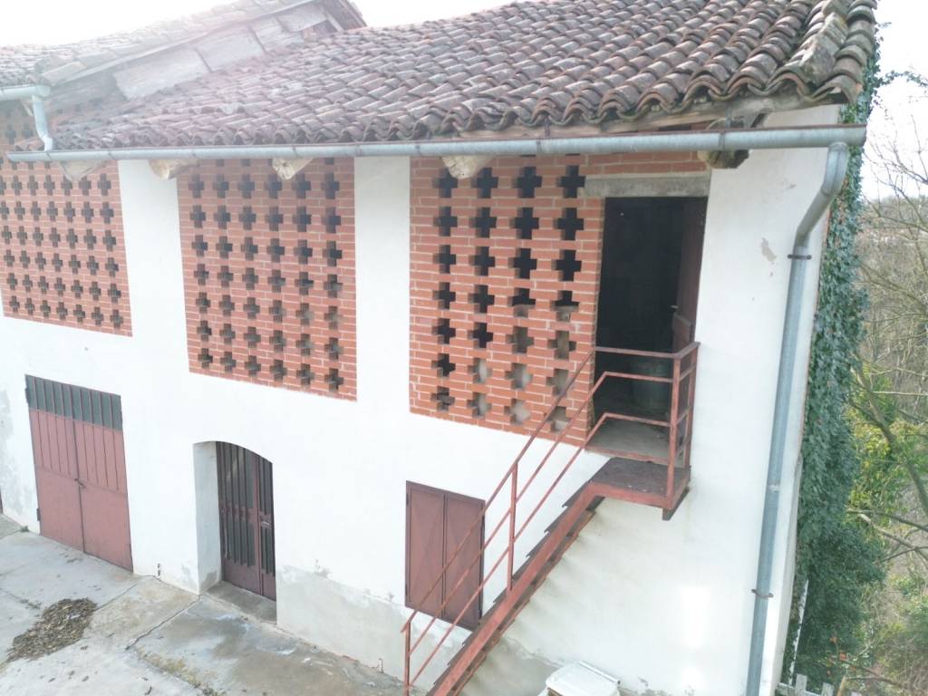 Rustico / casale a Montaldo roero in Via Mombassone, 5 - Foto 4