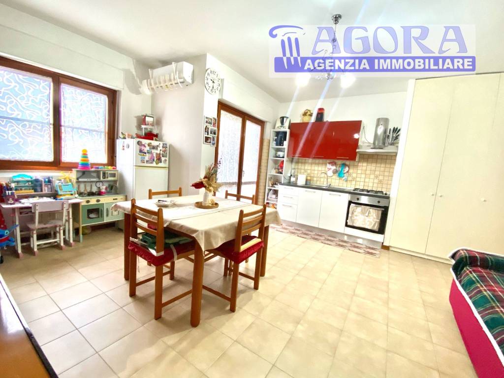 Appartamento a Latina in Via della Persicara - Foto 2