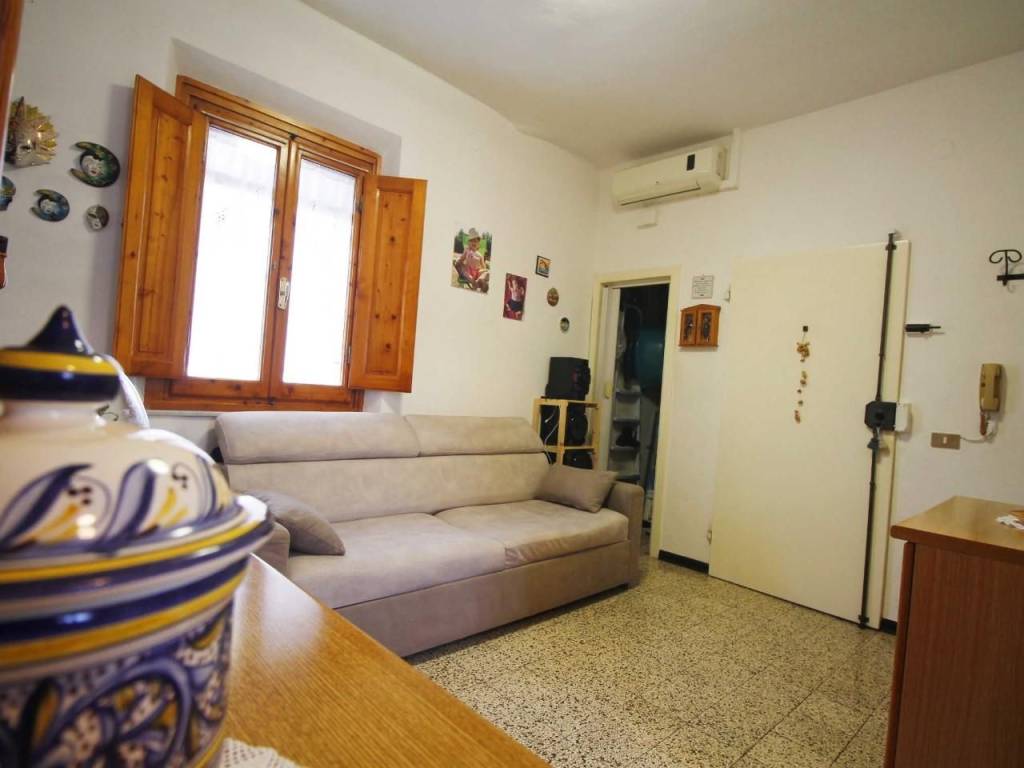 Appartamento a Capraia e limite in Via Cosimo Ridolfi, , 50050 - Foto 3