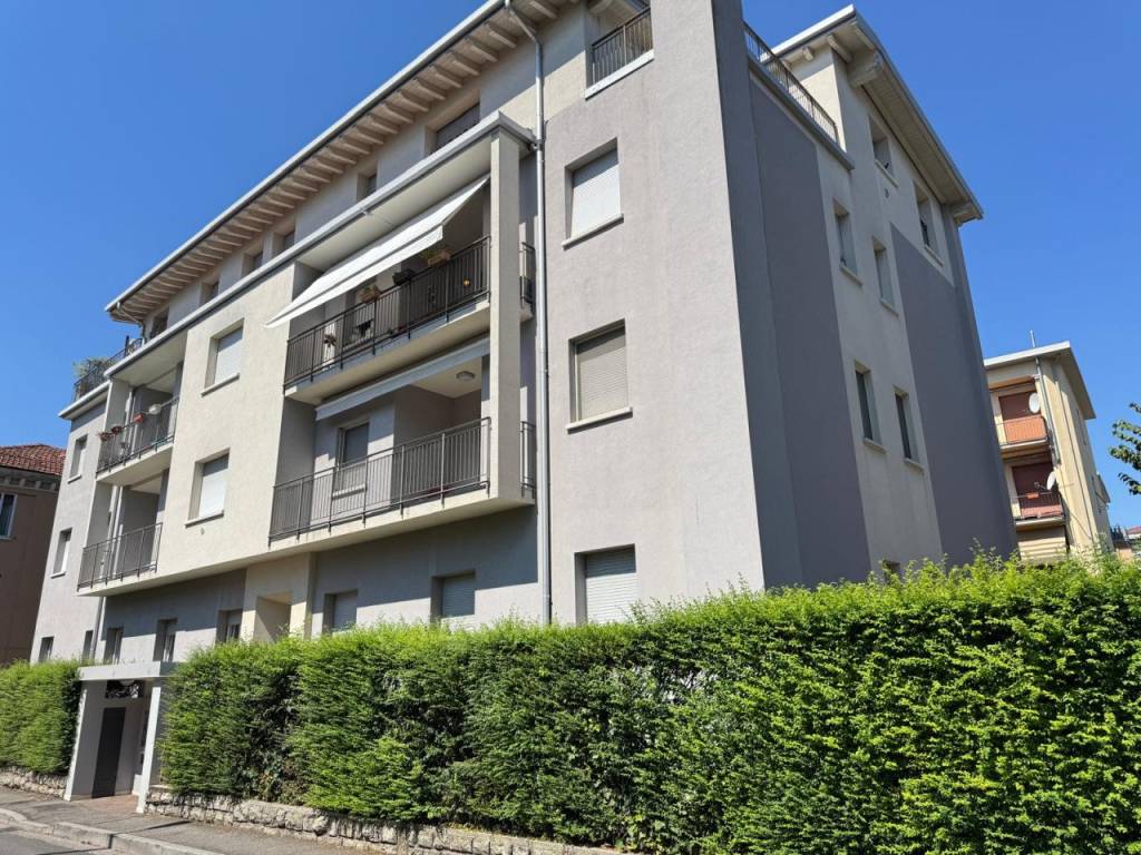 Appartamento a Brescia in Via Arrigo Boito - Foto 2