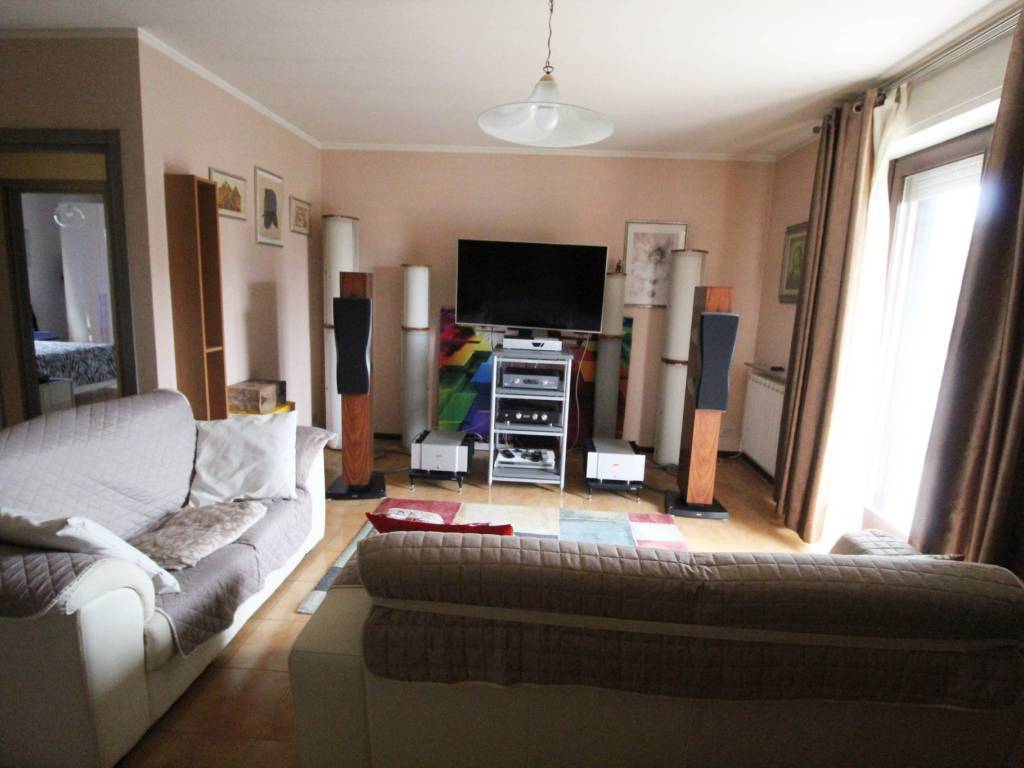 Appartamento a Gorla minore in Via Roma, 11 - Foto 3