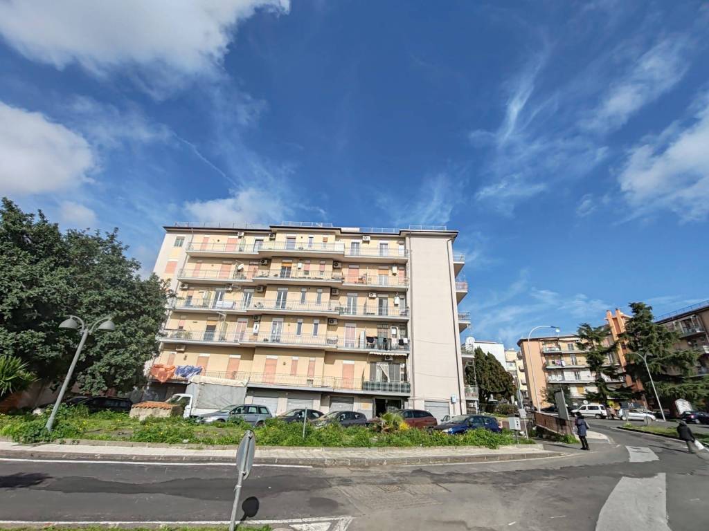 Appartamento a Mascalucia in Corso Michelangelo, 1 - Foto 2