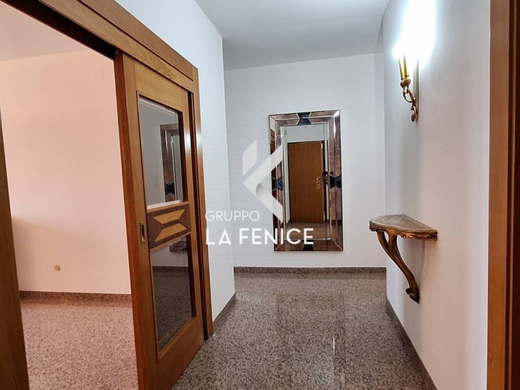 Appartamento a Locorotondo in via Alcide De Gasperi - Foto 5