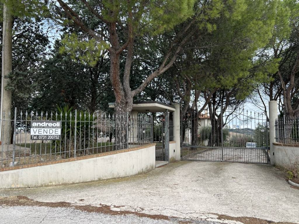 Villa a Jesi in Via dei Colli - Foto 2