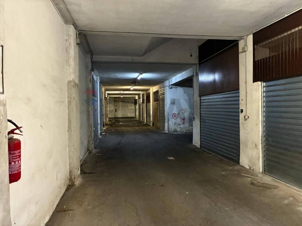 Box / garage a Catania in Via Giulia, 22 - Foto 3
