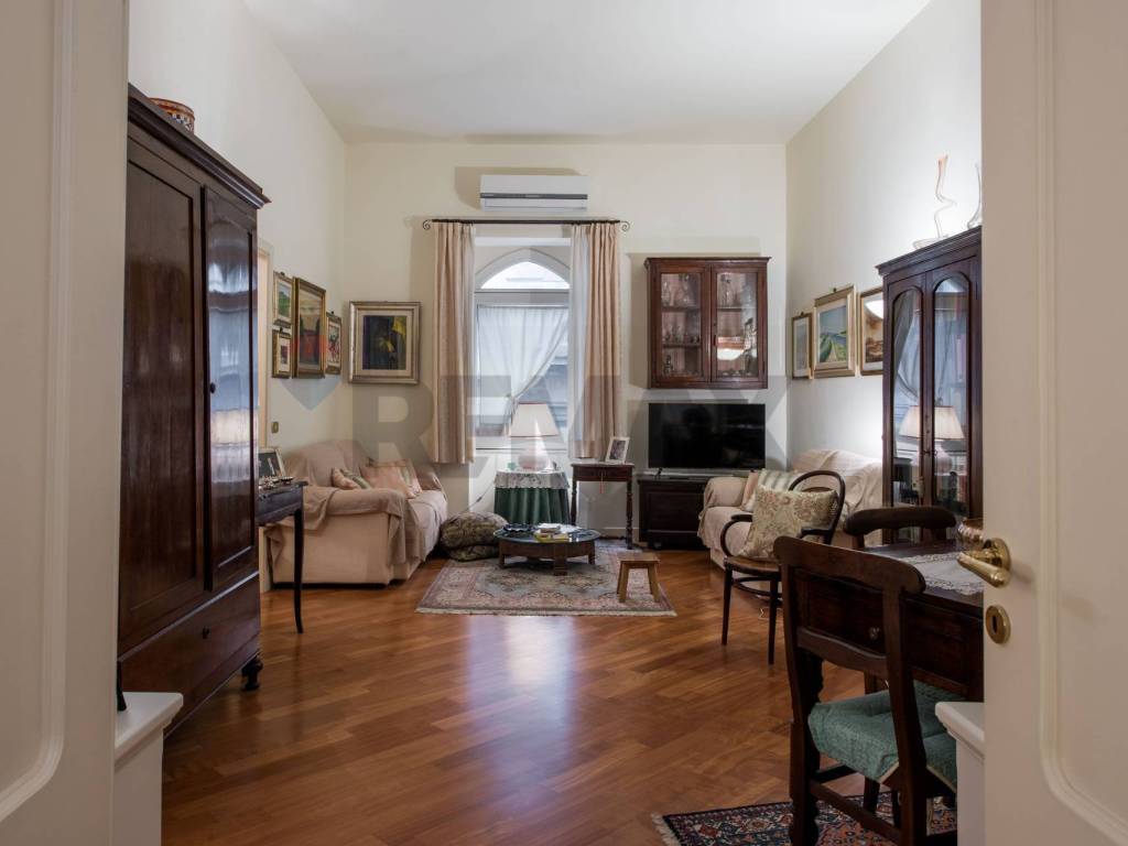Appartamento a Catania in Viale Regina Margherita - Foto 5
