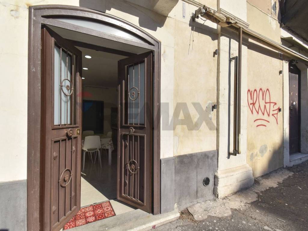 Appartamento a Catania in Piazza Federico Di Svevia - Foto 5