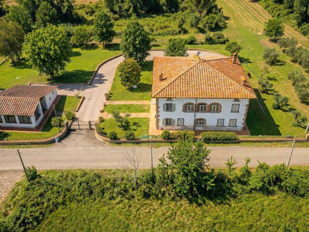 Rustico / casale a Arezzo in Località Ponte alla Chiassa - Foto 4