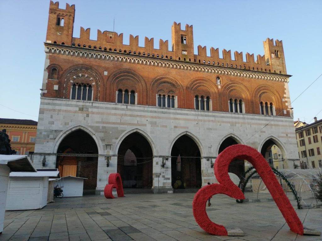 Immobile a Piacenza in Piazza dei Cavalli - Foto 2