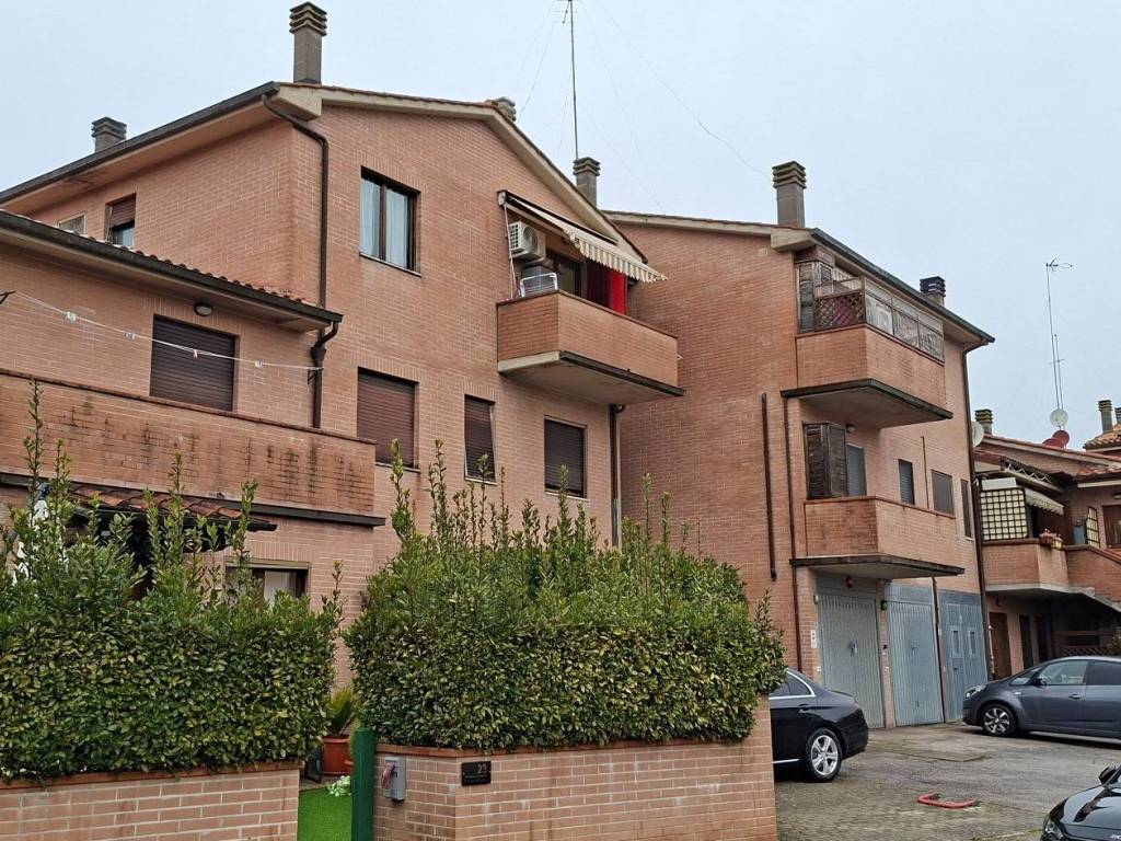 Appartamento a Monteriggioni in Via della Resistenza, 25 - Foto 2
