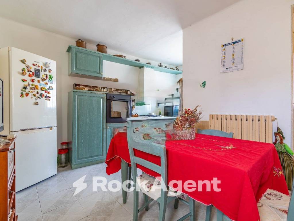 Casa indipendente a Cassano delle murge in Vicolo Adriano, 6 - Foto 4