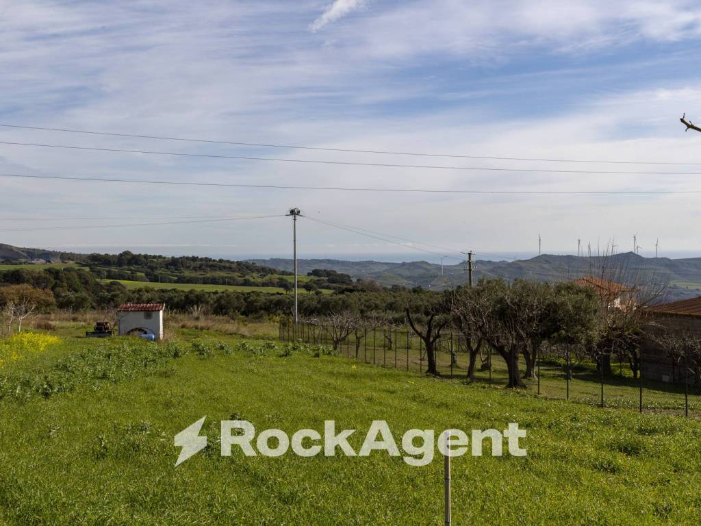 Terreno a Catanzaro in Via dei Garofani, 13 - Foto 3