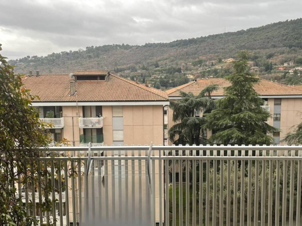 Appartamento a Perugia in Via Ferdinando Gregorovius, 72 - Foto 3
