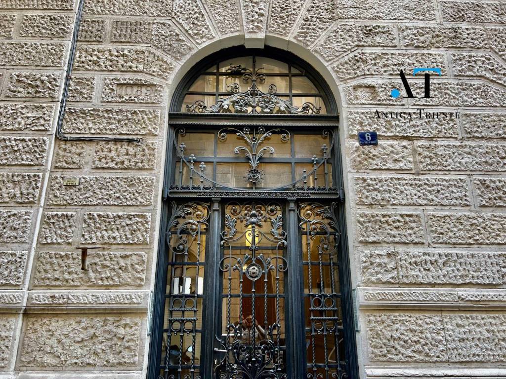 Appartamento a Trieste in Via della Geppa, 6 - Foto 2