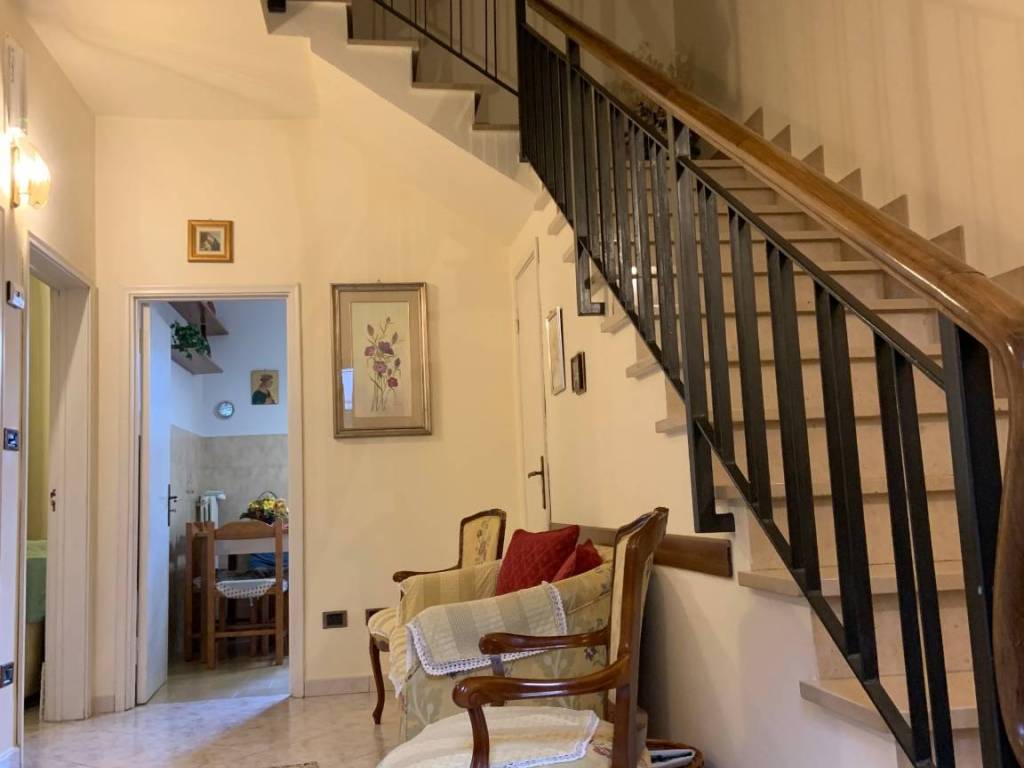 Villa a Vaiano in Via Giuseppe Mazzini - Foto 2