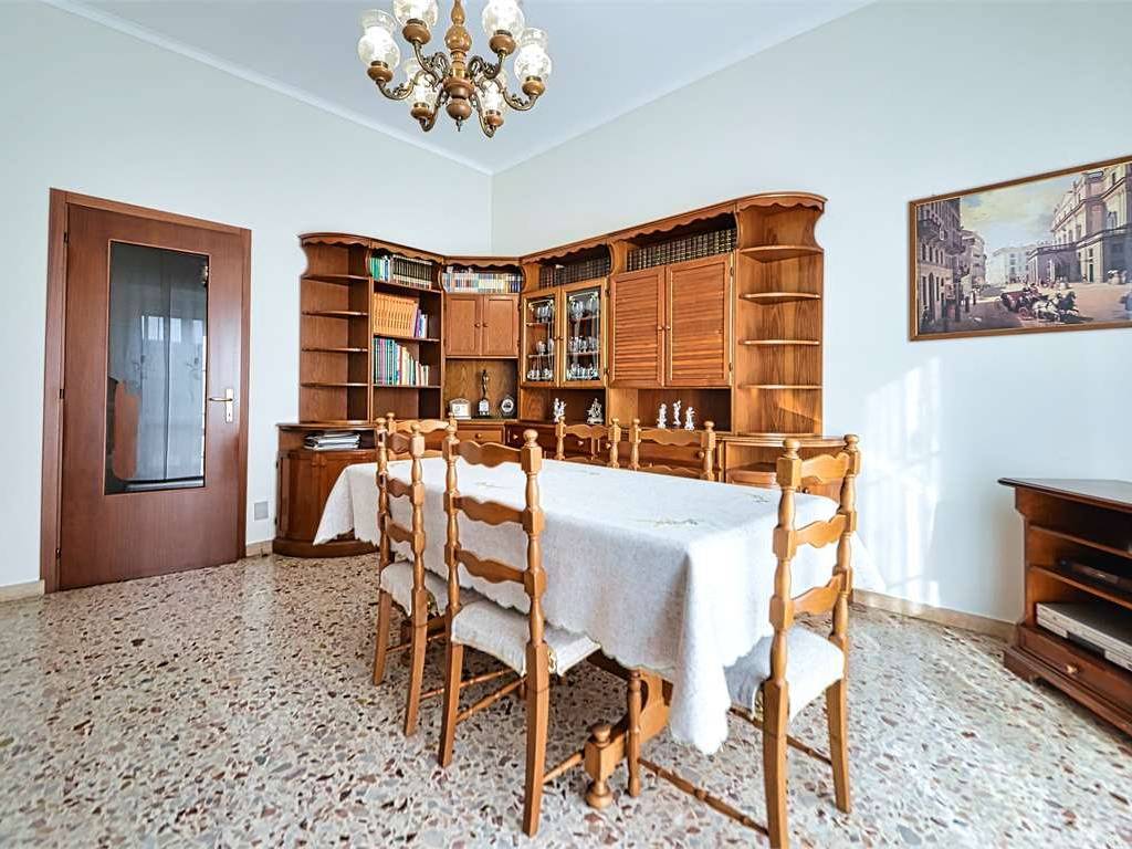 Appartamento a Cislago in via Colombo, 79 - Foto 2