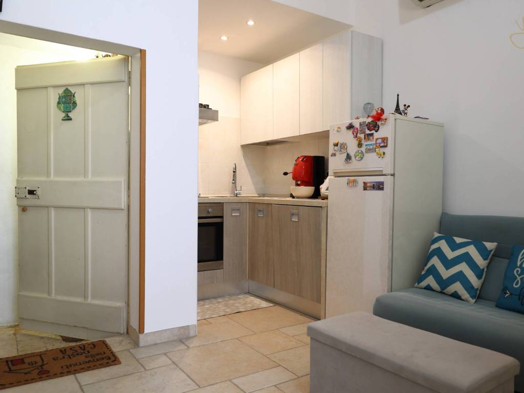 Casa indipendente a Polignano a mare in Via Giulio De Rossi - Foto 5