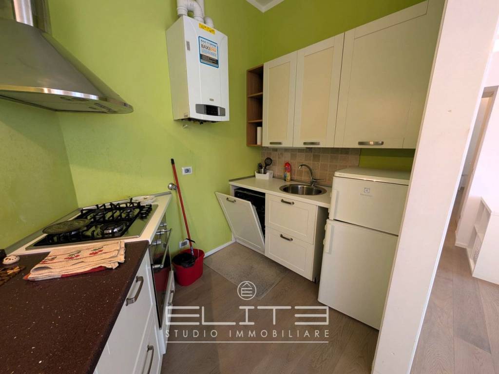 Appartamento a Ancona in Via Enrico Cialdini - Foto 4