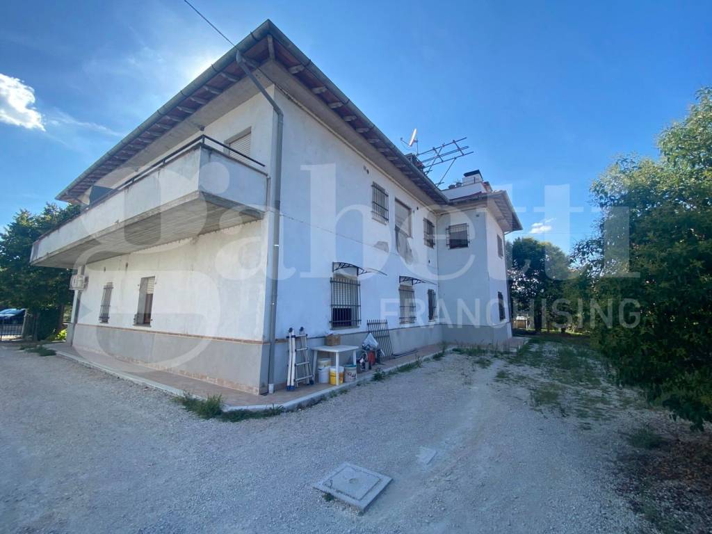 Appartamento a Bastia umbra in VIA SANT'ELISABETTA, 22 - Foto 5