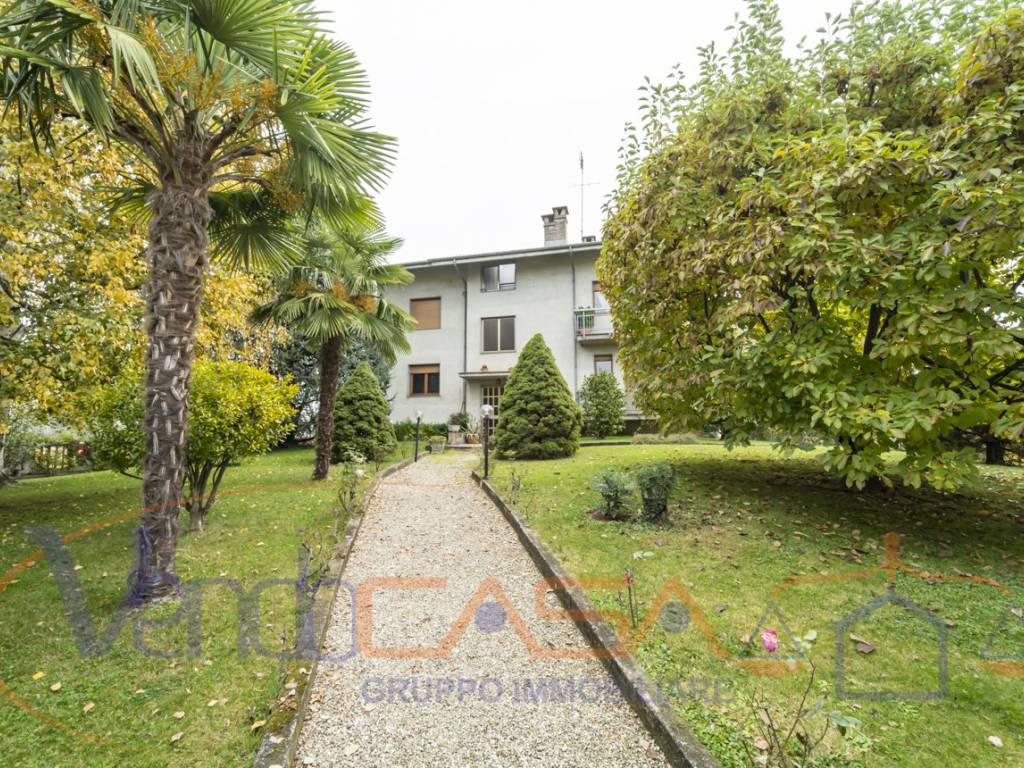 Appartamento a Cuneo in Via Torre Acceglio, 84 - Foto 2