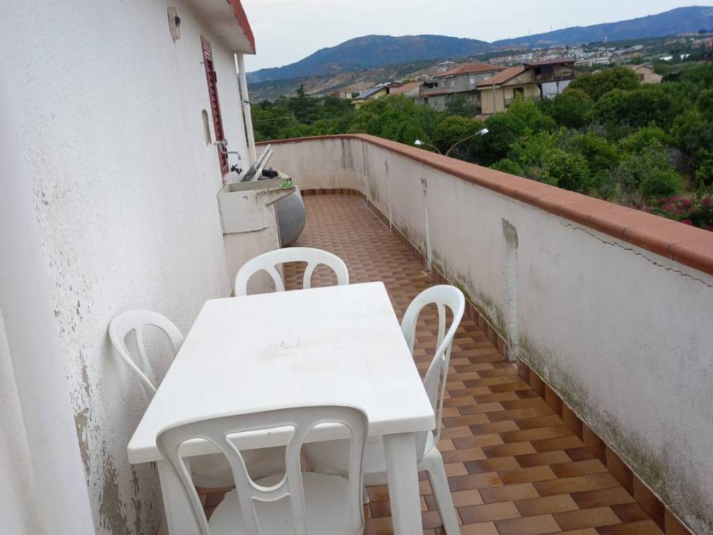 Attico / mansarda a Davoli in Via Ada Negri, 6 - Foto 2