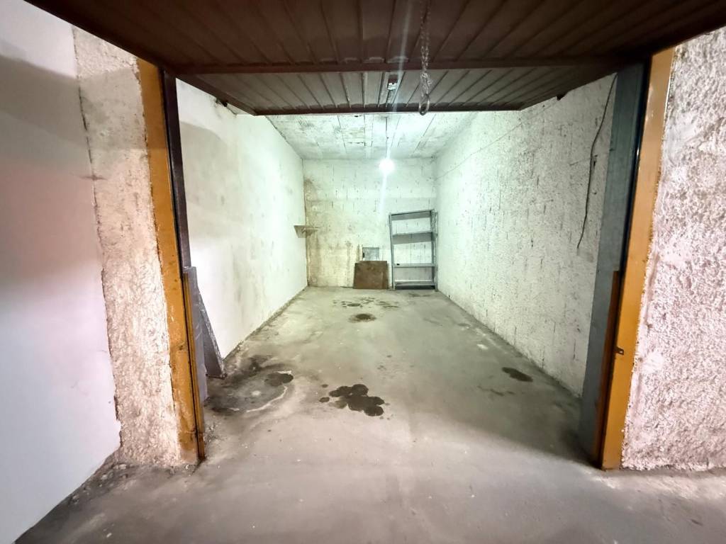 Box / garage a Caserta in Via Pasquale Amato, 5 - Foto 5
