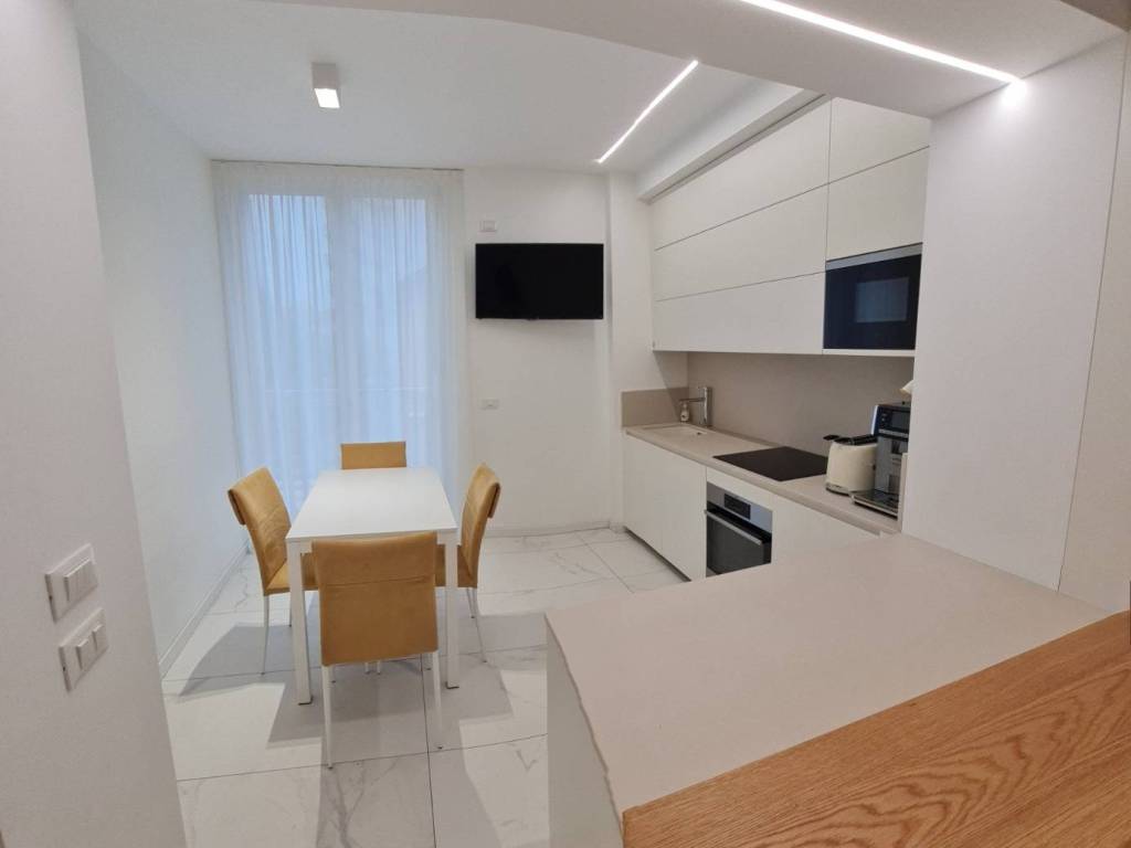 Appartamento a Riccione in Viale Antonio Gramsci, 54 - Foto 3